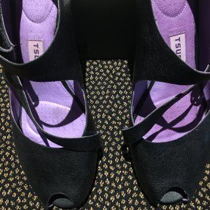 Stylish TSBUO Pebble Black Leather Pump Size 10 -CND